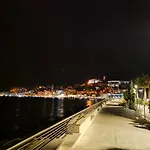 Gaeta, La Loggia Panzió