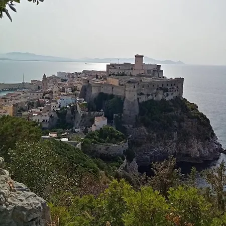Gaeta, La Loggia *