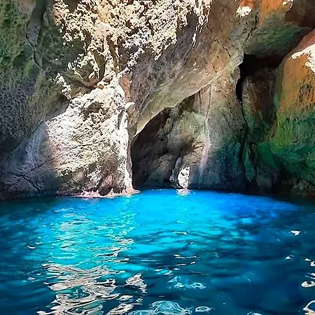 فندق مبيت وإفطار Gaeta, La Loggia