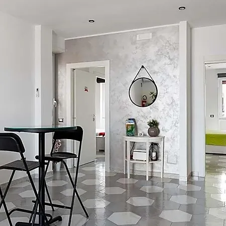 Gaeta, La Loggia לינה וארוחת בוקר גאטה