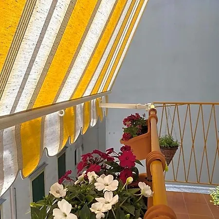 Gaeta, La Loggia 3* גאטה