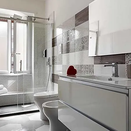 לינה וארוחת בוקר Gaeta, La Loggia 3*
