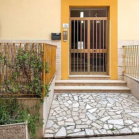 לינה וארוחת בוקר Gaeta, La Loggia
